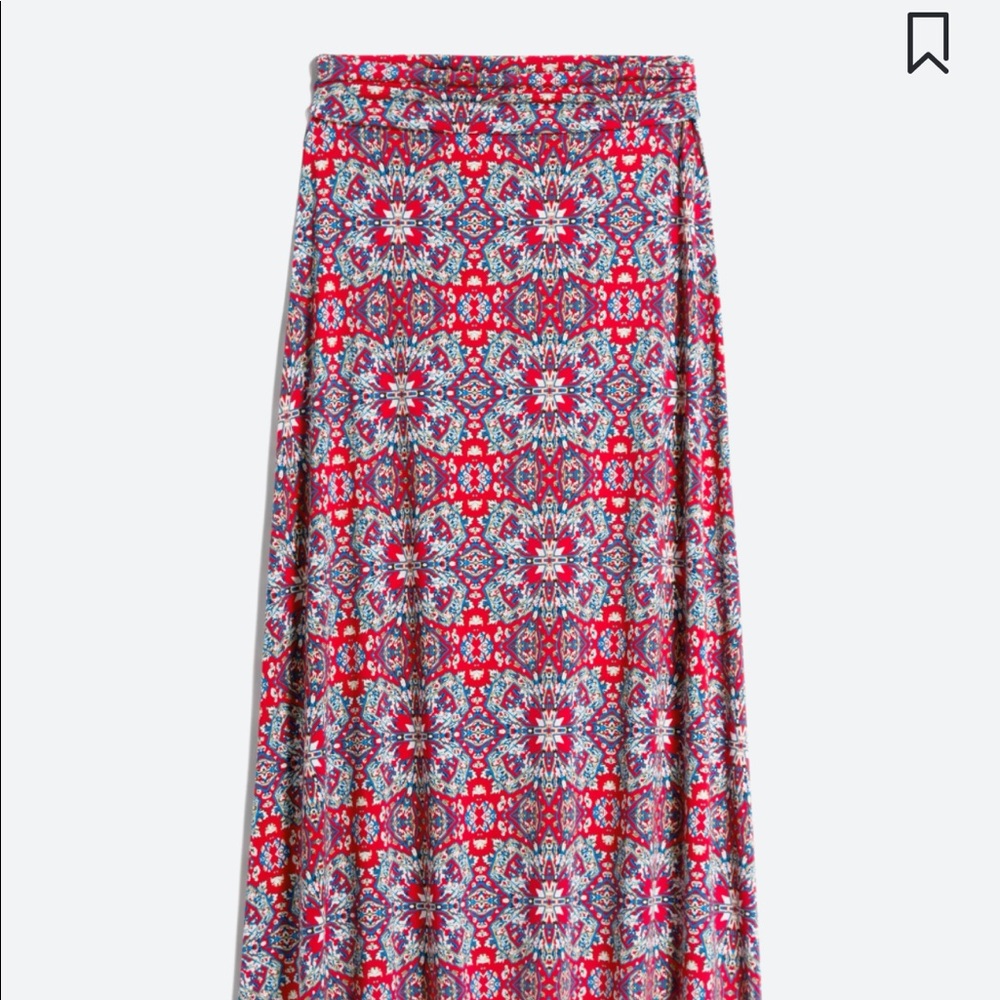 Red multicolor maxi skirt. Gently used. Non smoking home